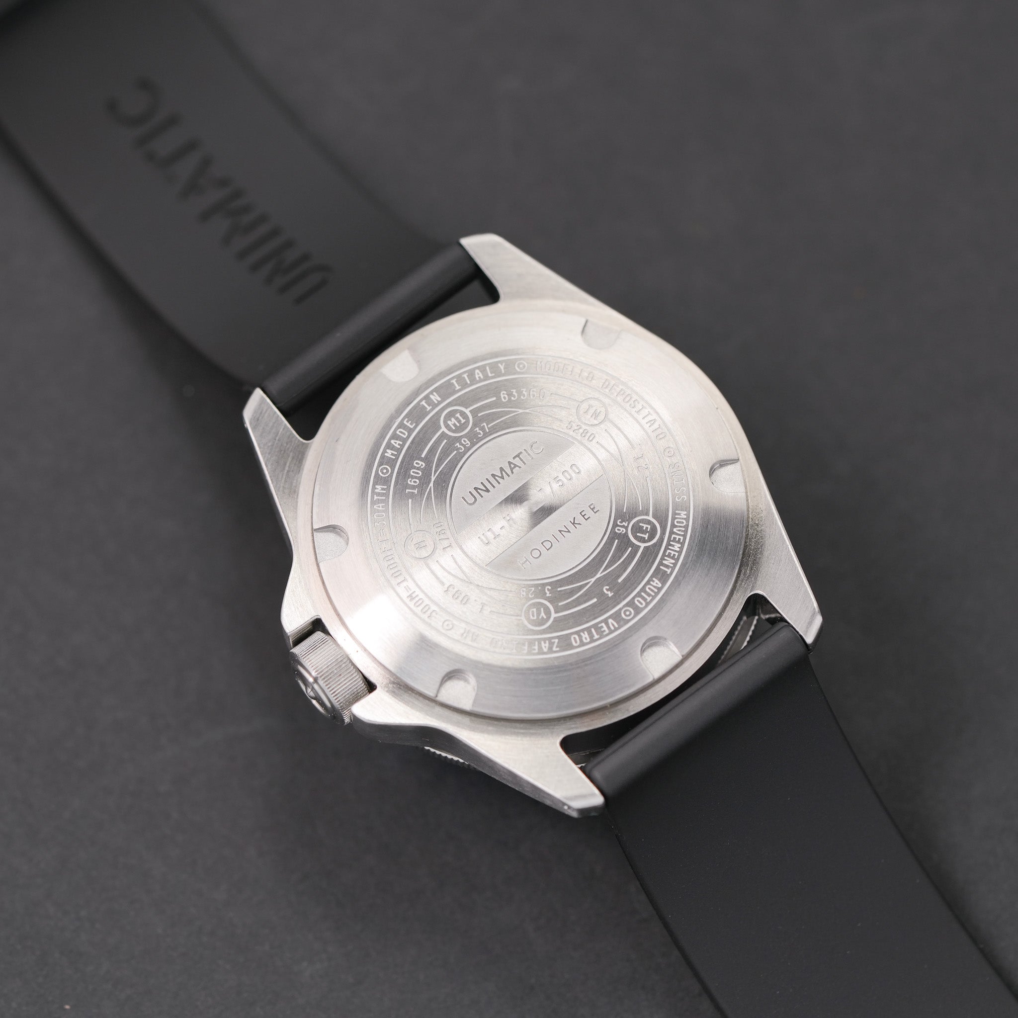 2021 Unimatic x HODINKEE Modello Uno U1-H caseback 2