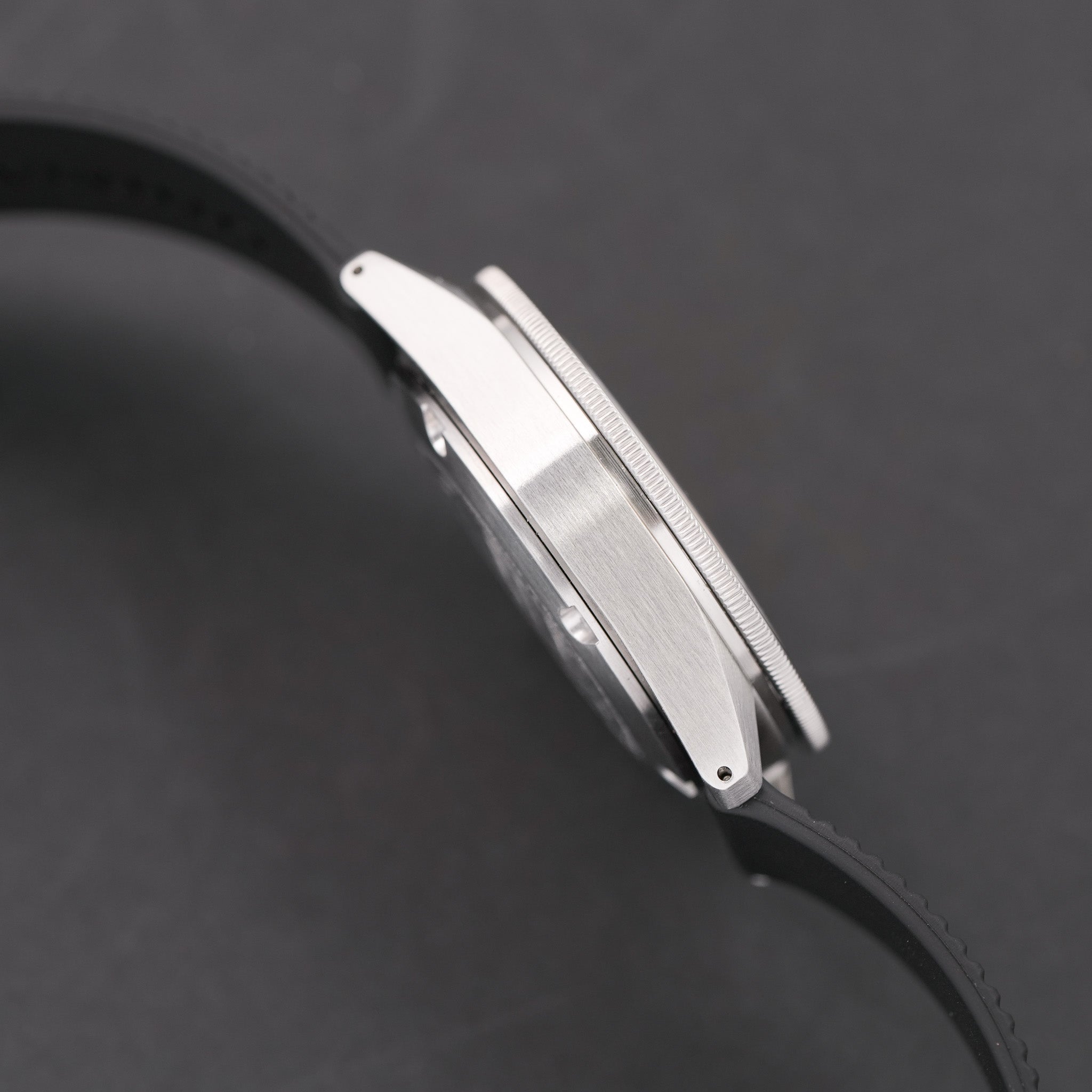 2021 Unimatic x HODINKEE Modello Uno U1-H case