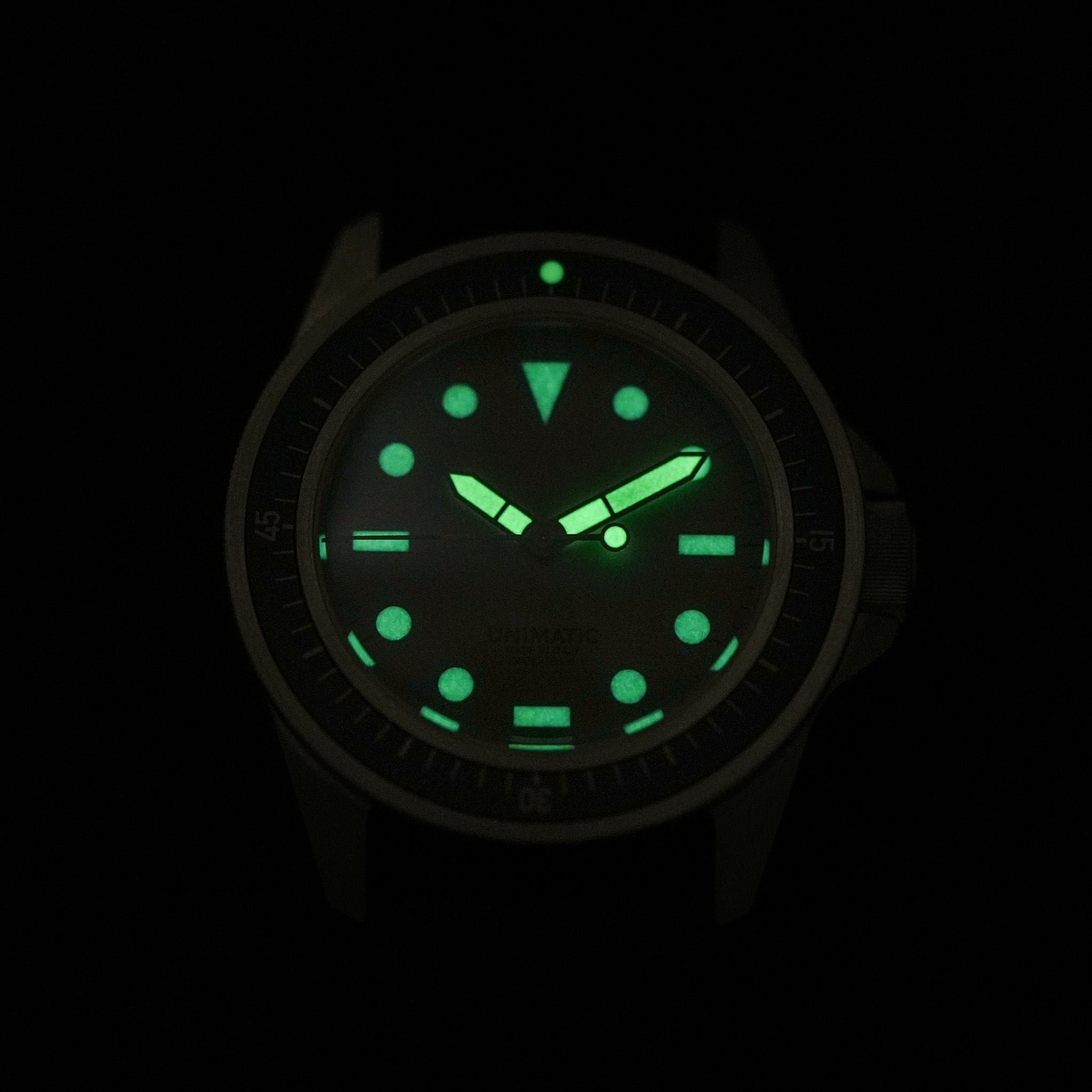 2021 Unimatic x HODINKEE Modello Uno U1-H lume