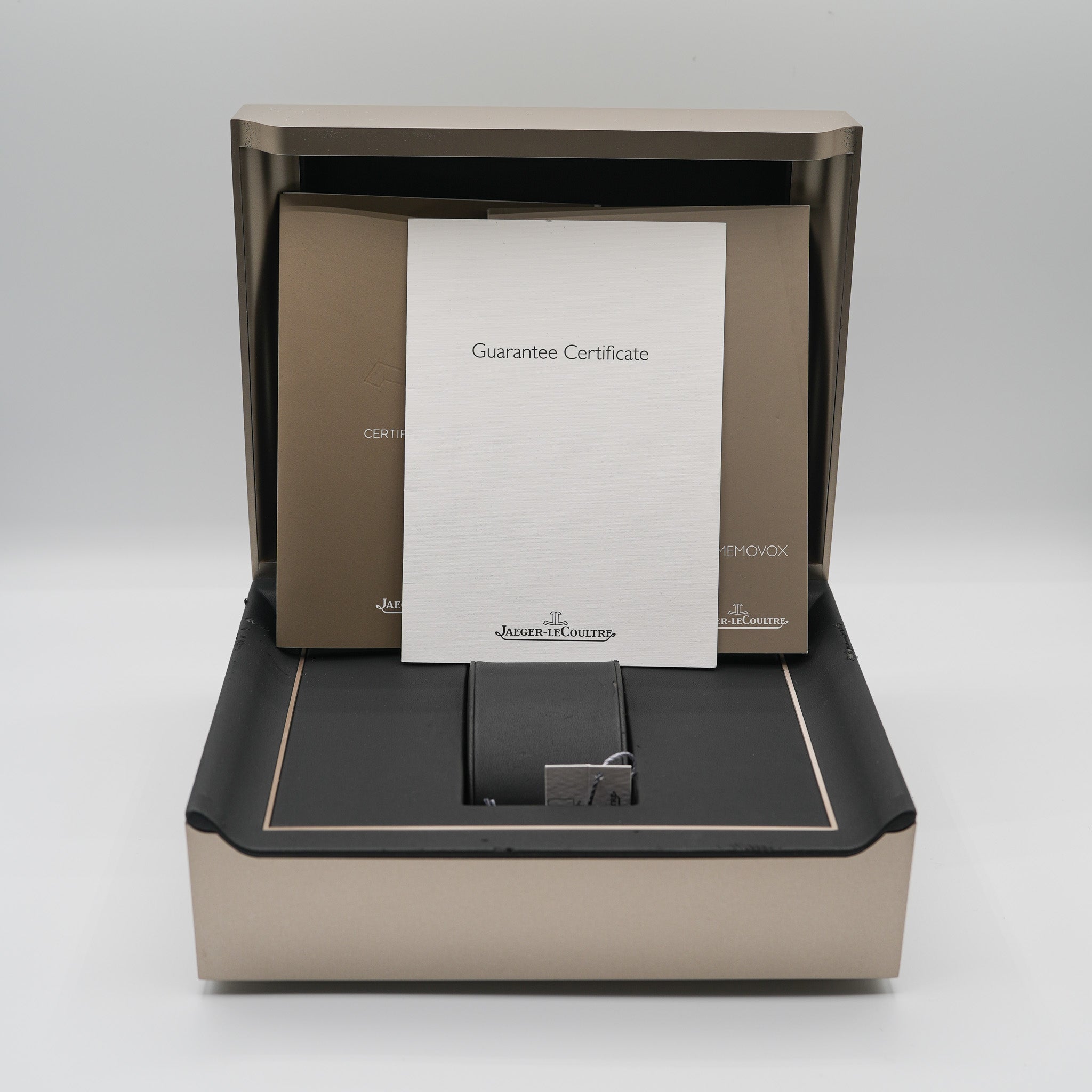Jaeger-LeCoultre Master Memovox Boutique Edition Blue watch box papers