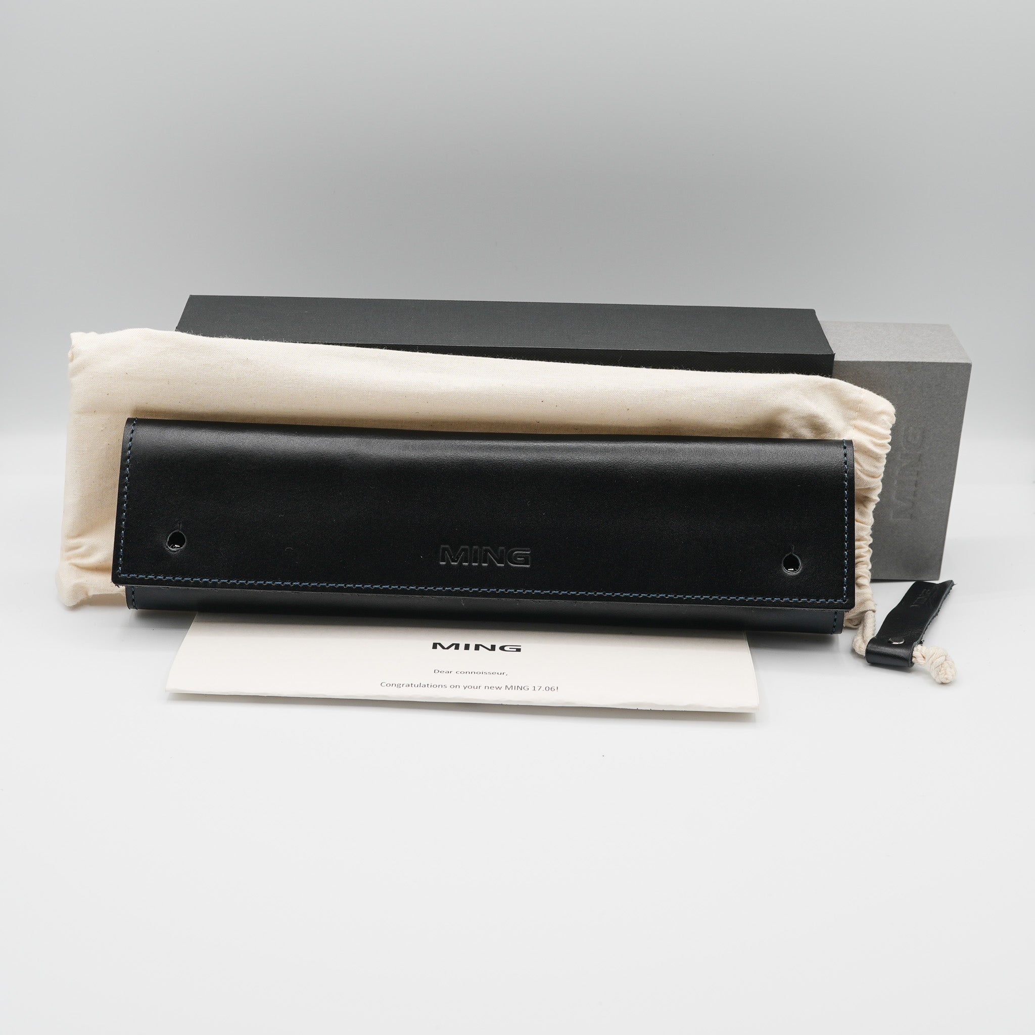 2022 Ming 17.06 Slate box and pouch