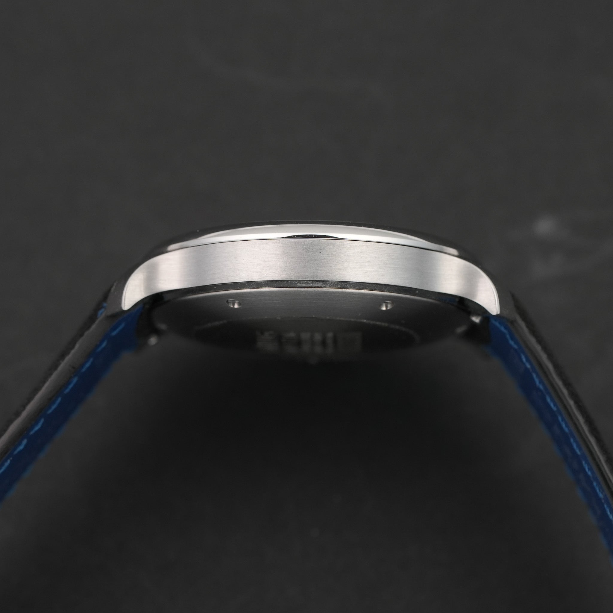 2022 Ming 17.06 Slate case side