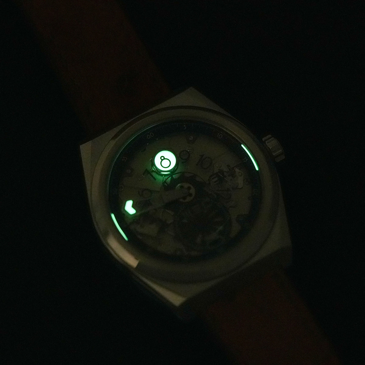 MEC-1 Subscription Jump Hour lume shot
