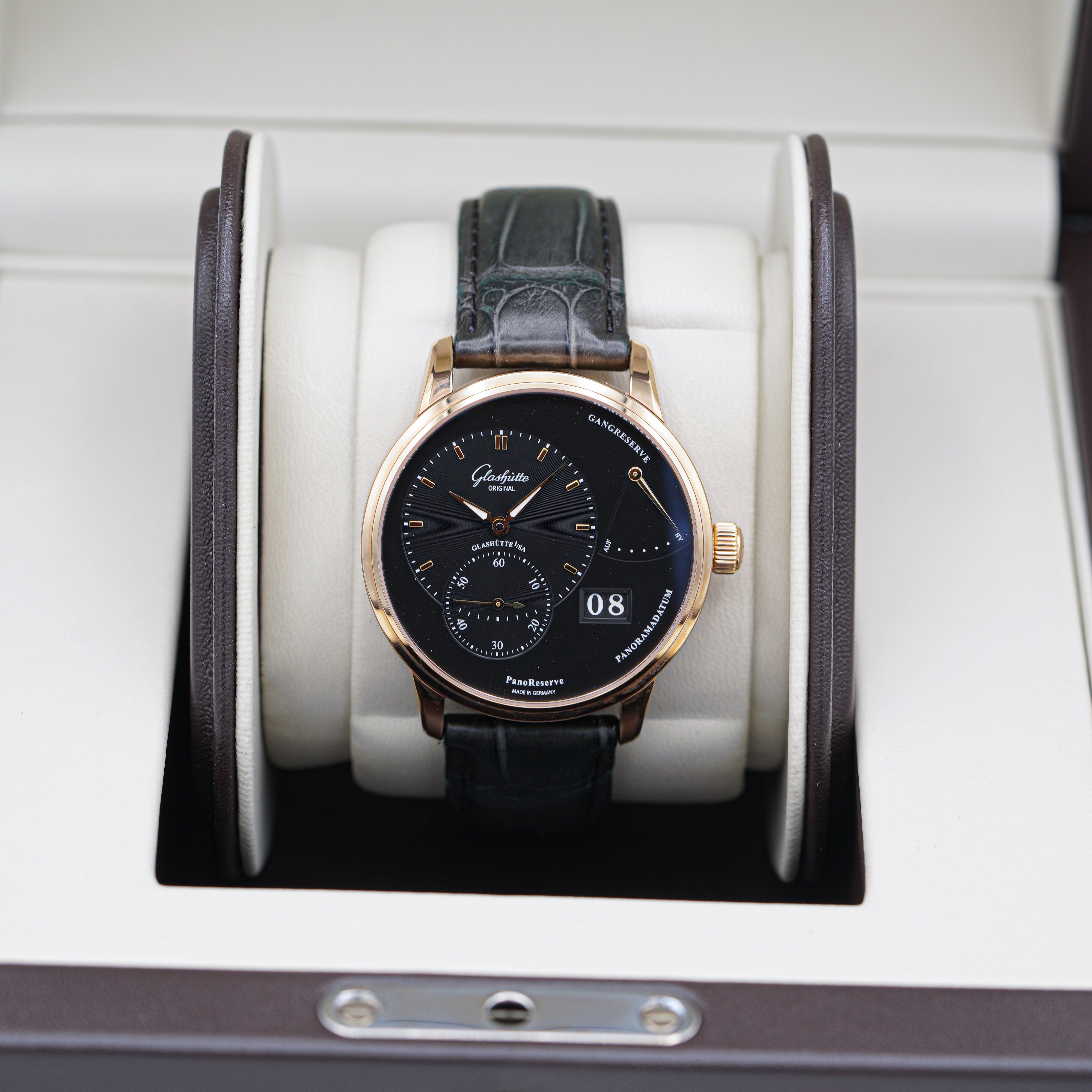 Glashütte Original PanoReserve Manual Wind Black Dial 1-65-01-29-15-30 dial shot