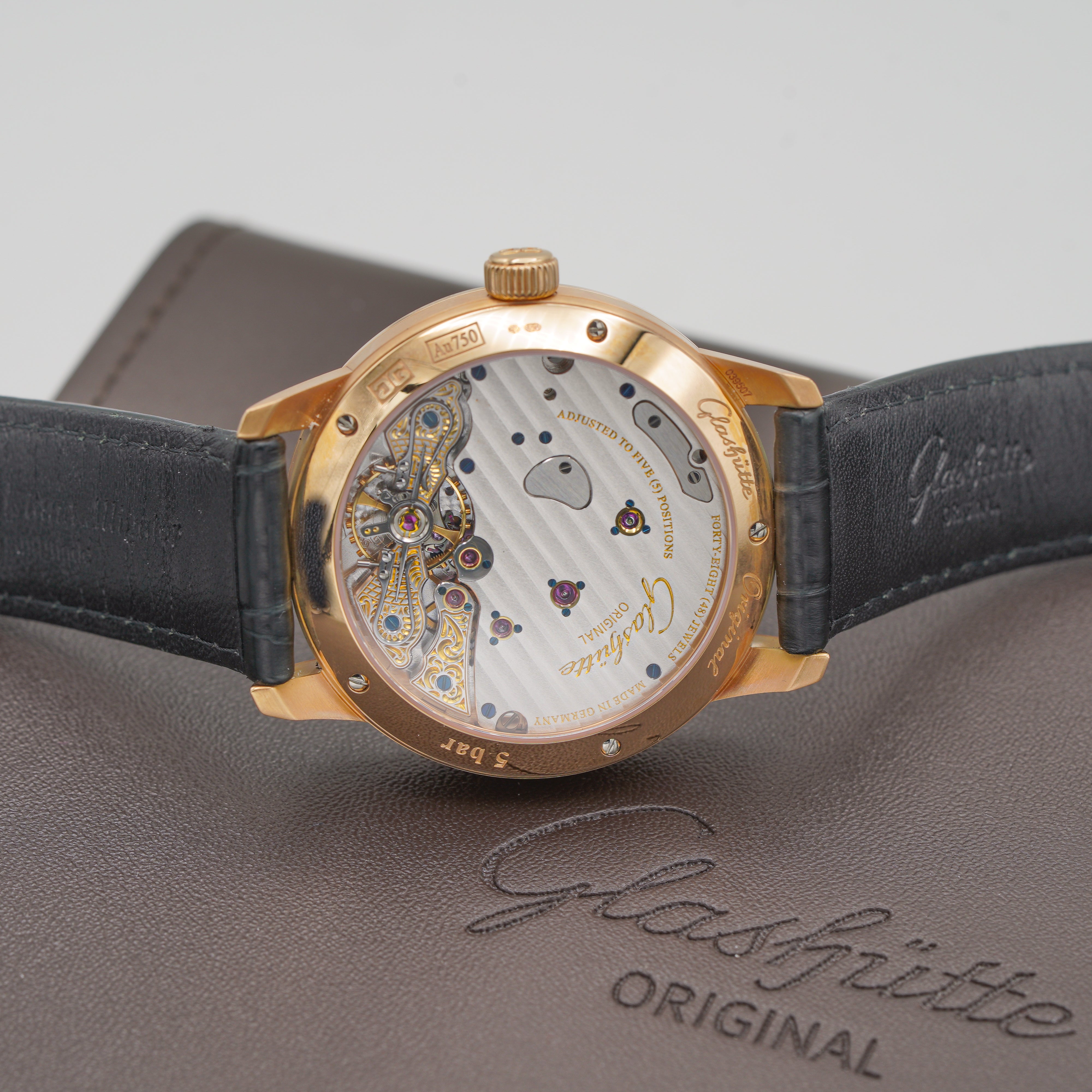 Glashütte Original PanoReserve Manual Wind Black Dial 1-65-01-29-15-30 movement