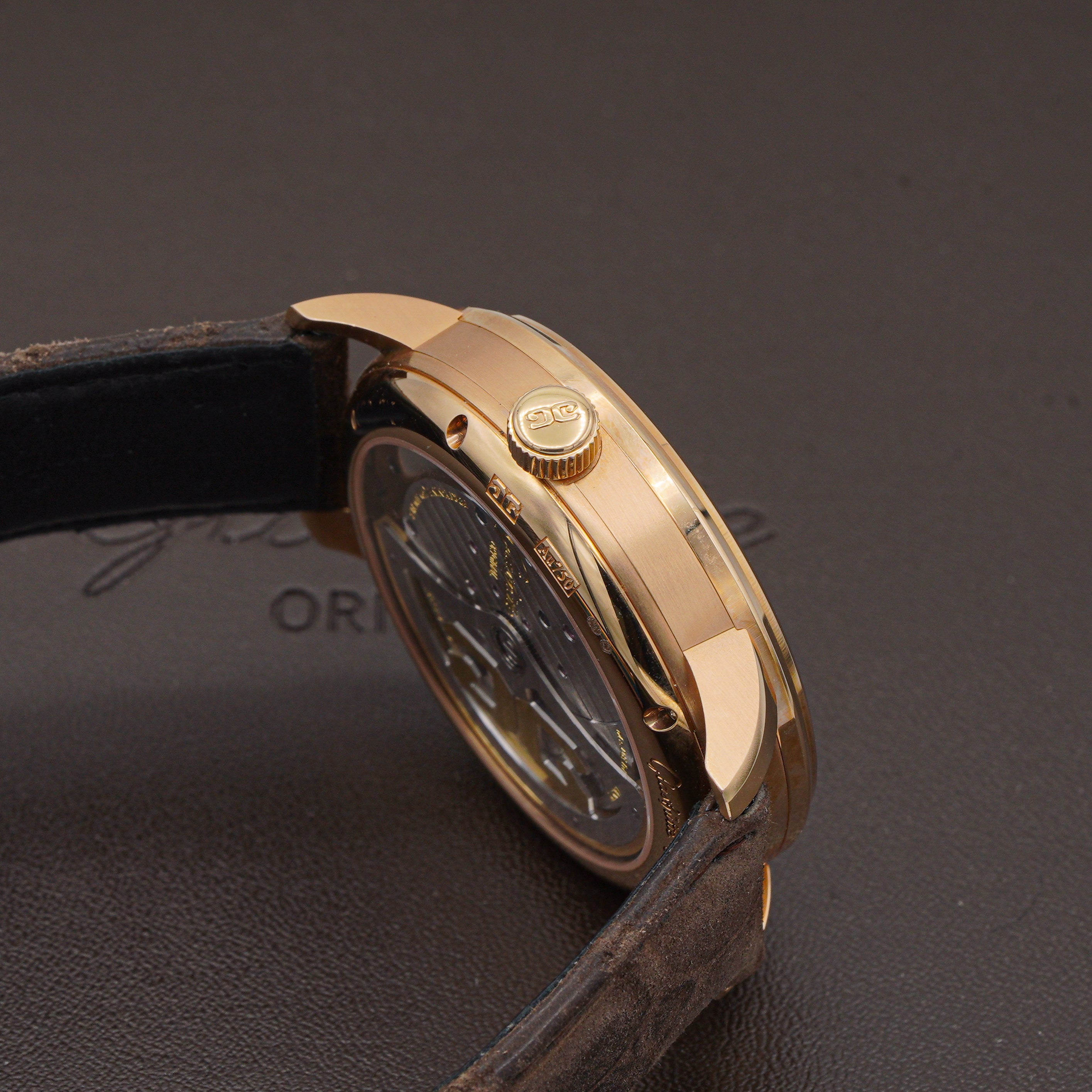 Glashütte Original PanoMaticInverse 18k Rose Gold crown shot