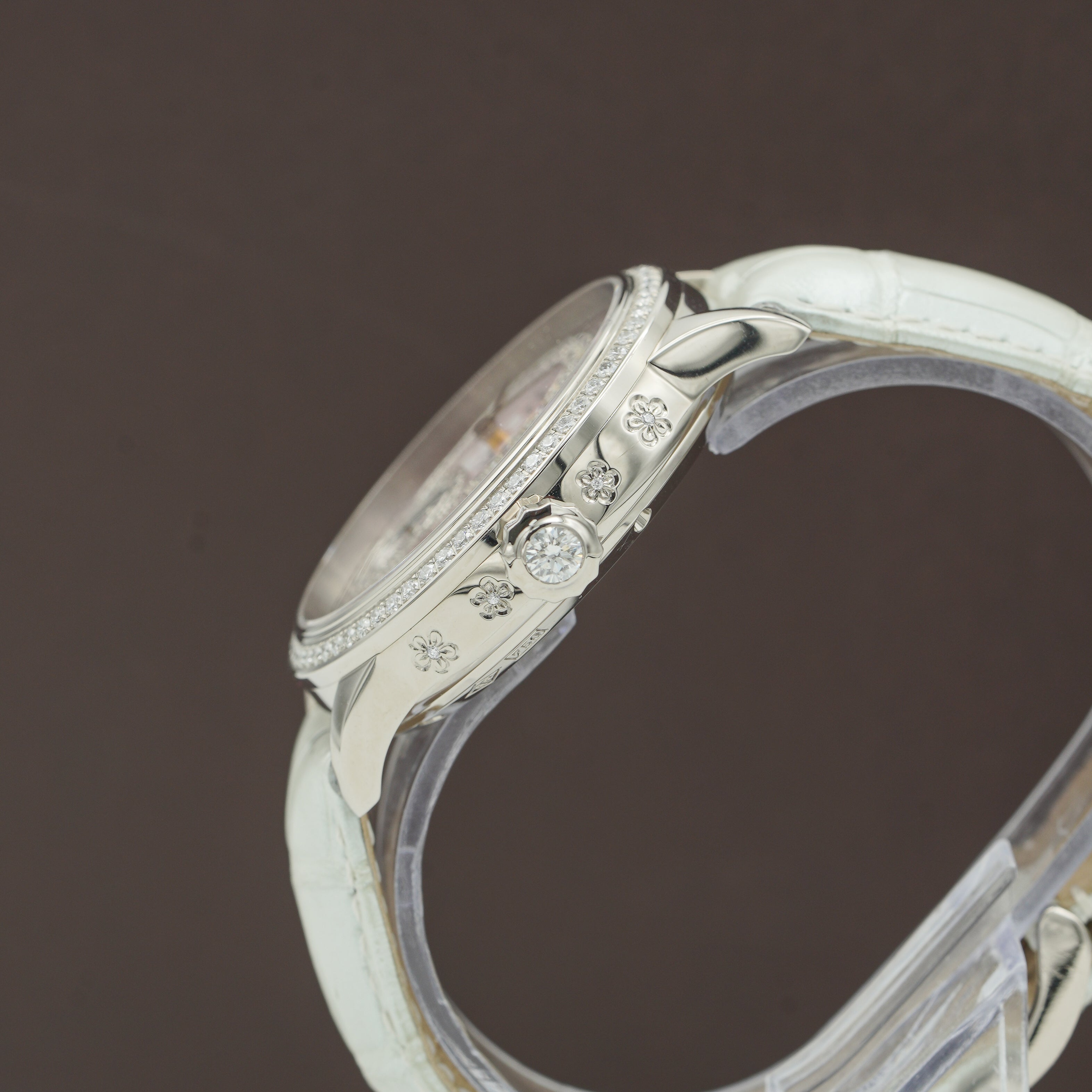 Glashütte Original Spring Blossom Star Collection 90-00-04-04-04 crown