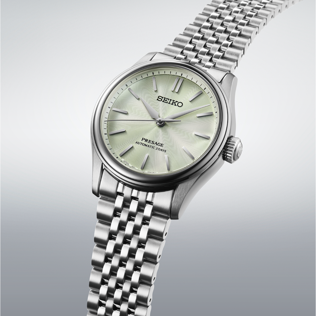 Front-three-quarter view of Seiko Presage Classic Series HCC002