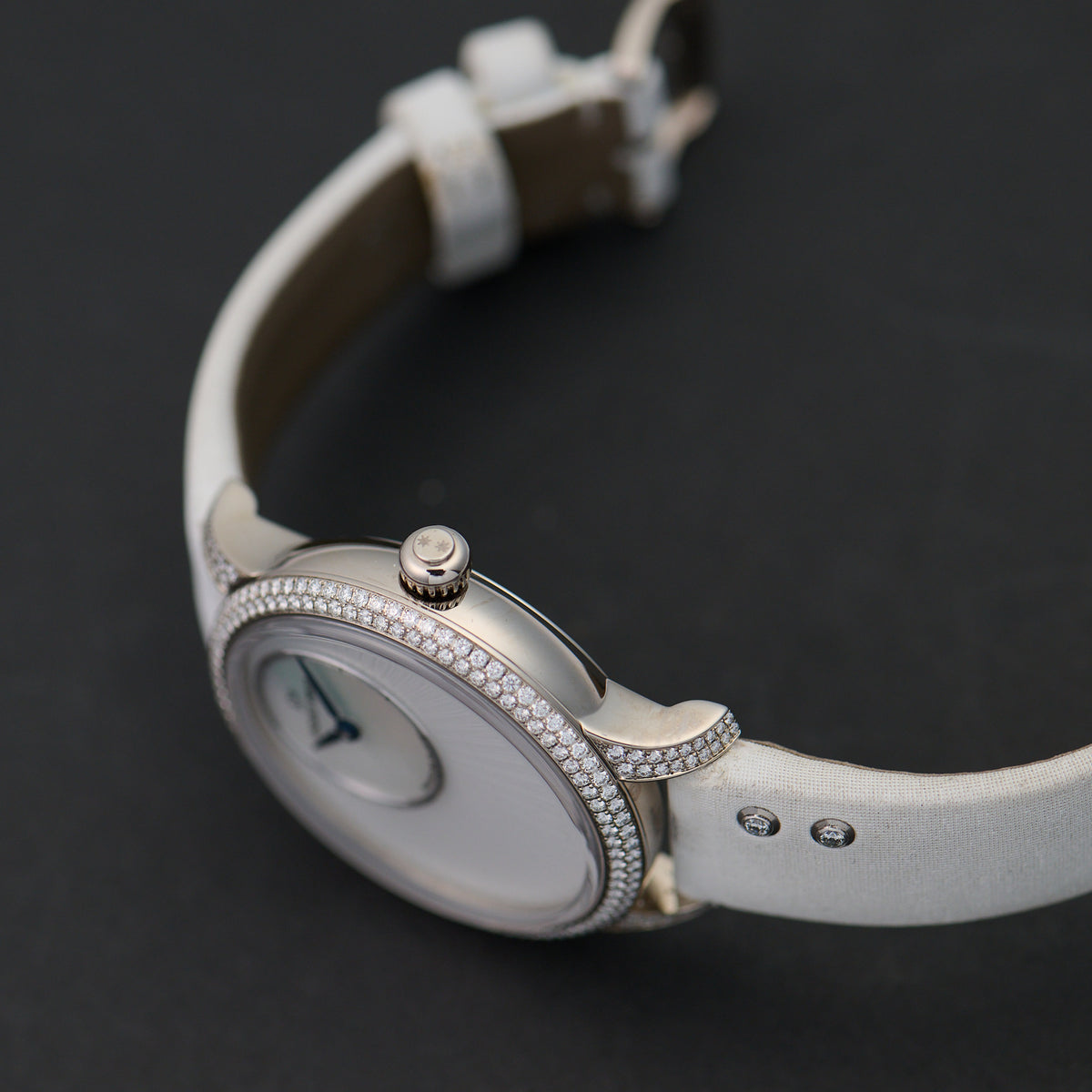 Jaquet Droz Petite Heure Minute Mother-of-Pearl crown