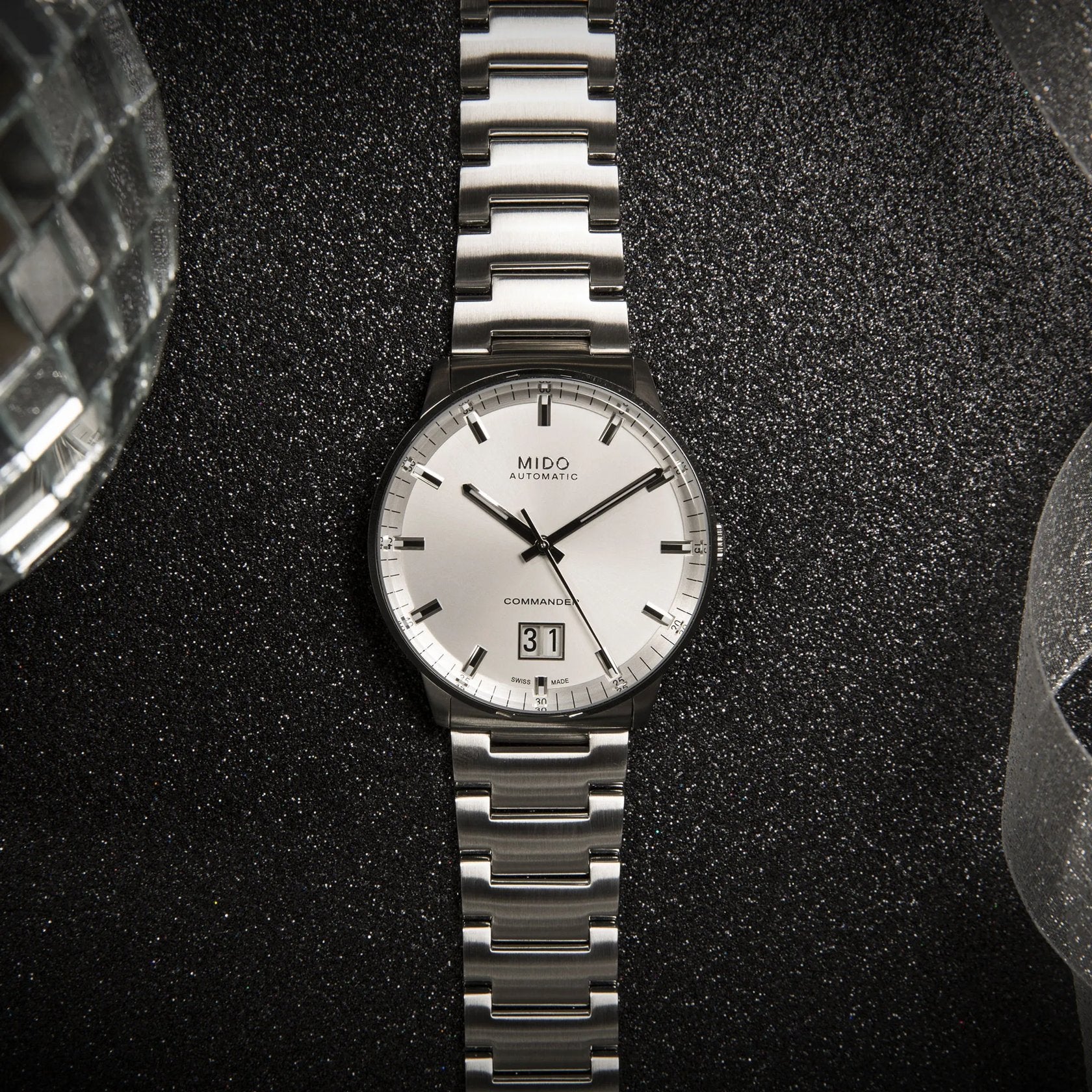 MIDO Commander Big Date Silver 42mm M0216261103100