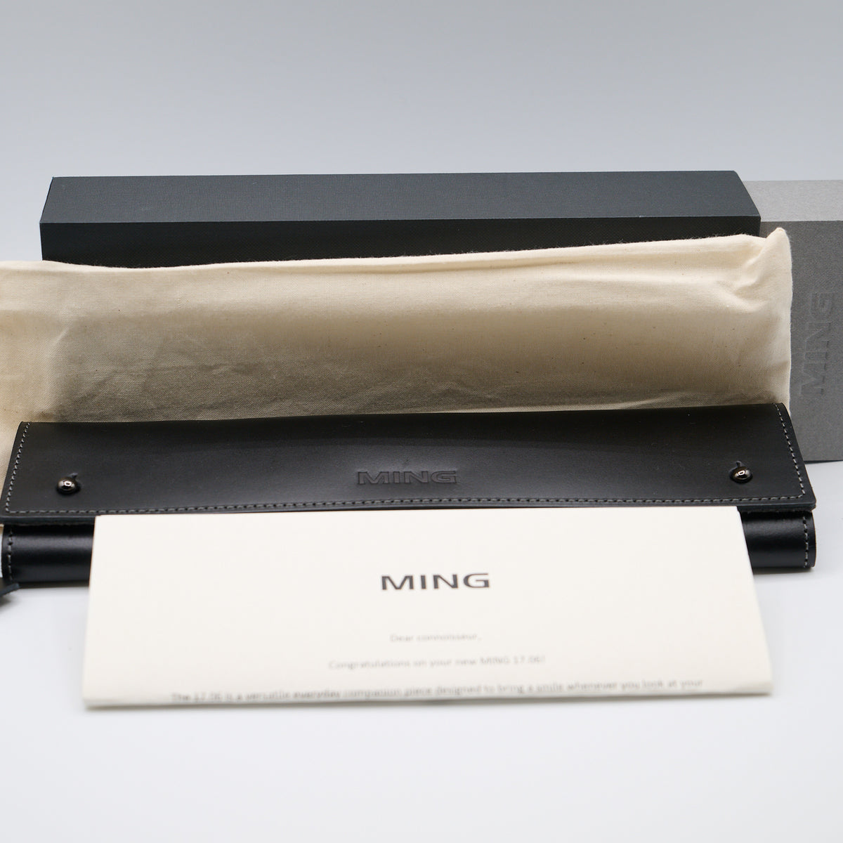 Ming 17.06 Monolith Full Set box papers