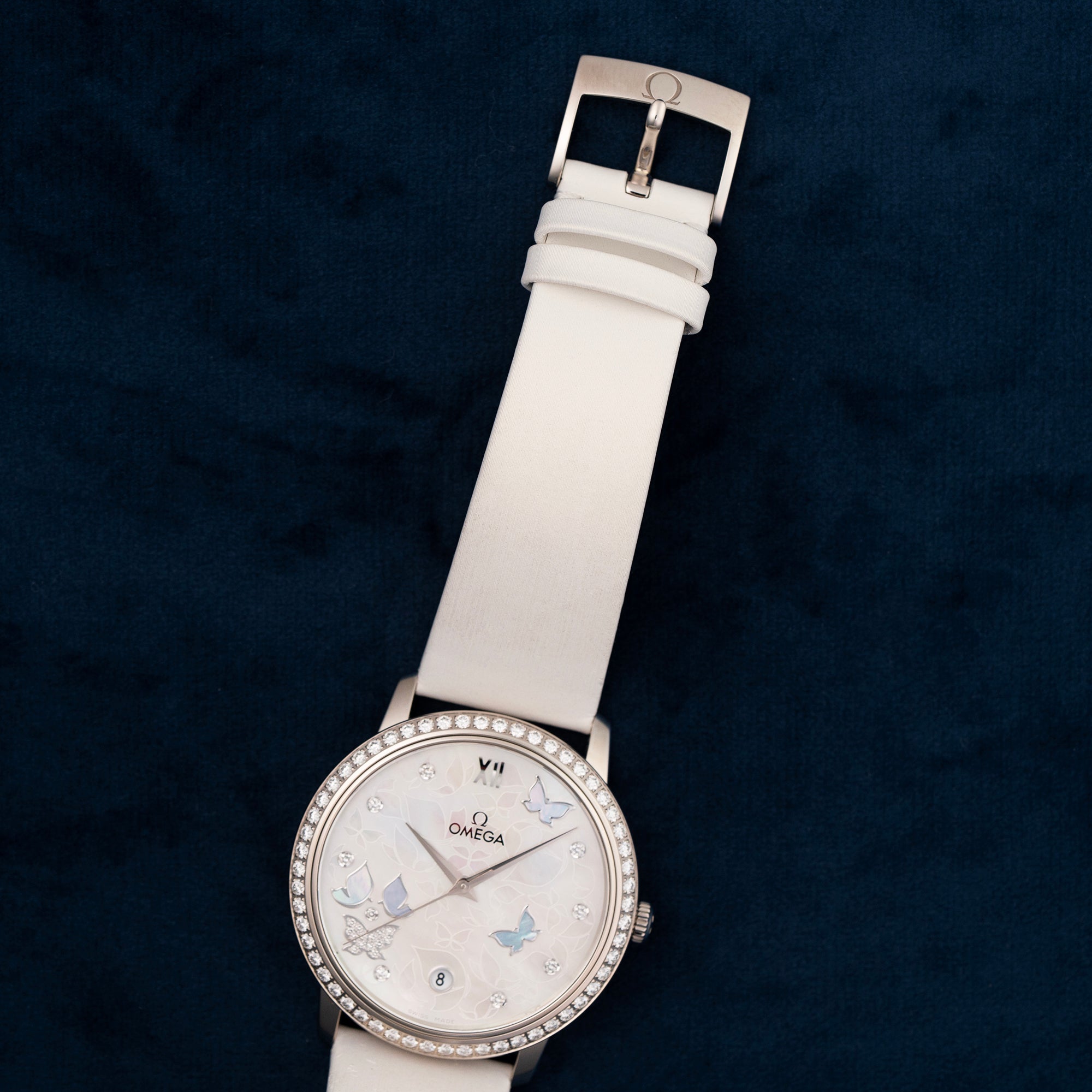 Omega DeVille Prestige Ladies Mother of Pearl Butterfly 42457372055002 strap