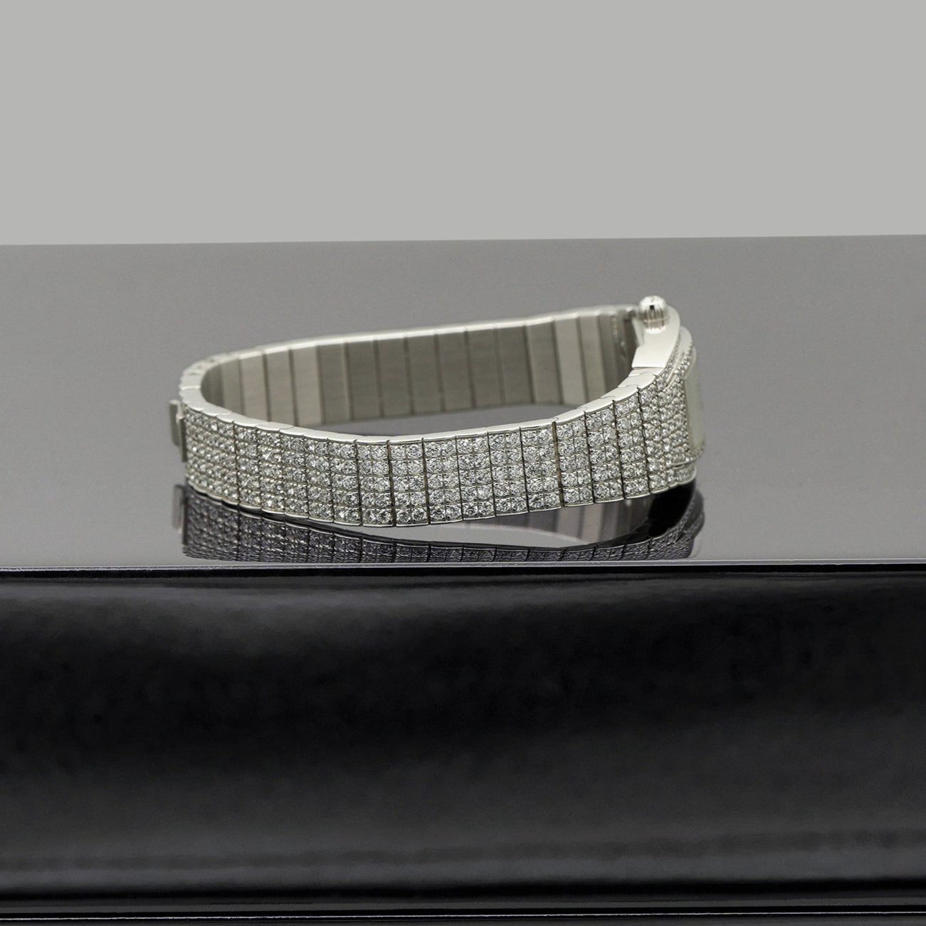 Piaget Limelight Tonneau-shape Bracelet watch G0A26054 bracelet top