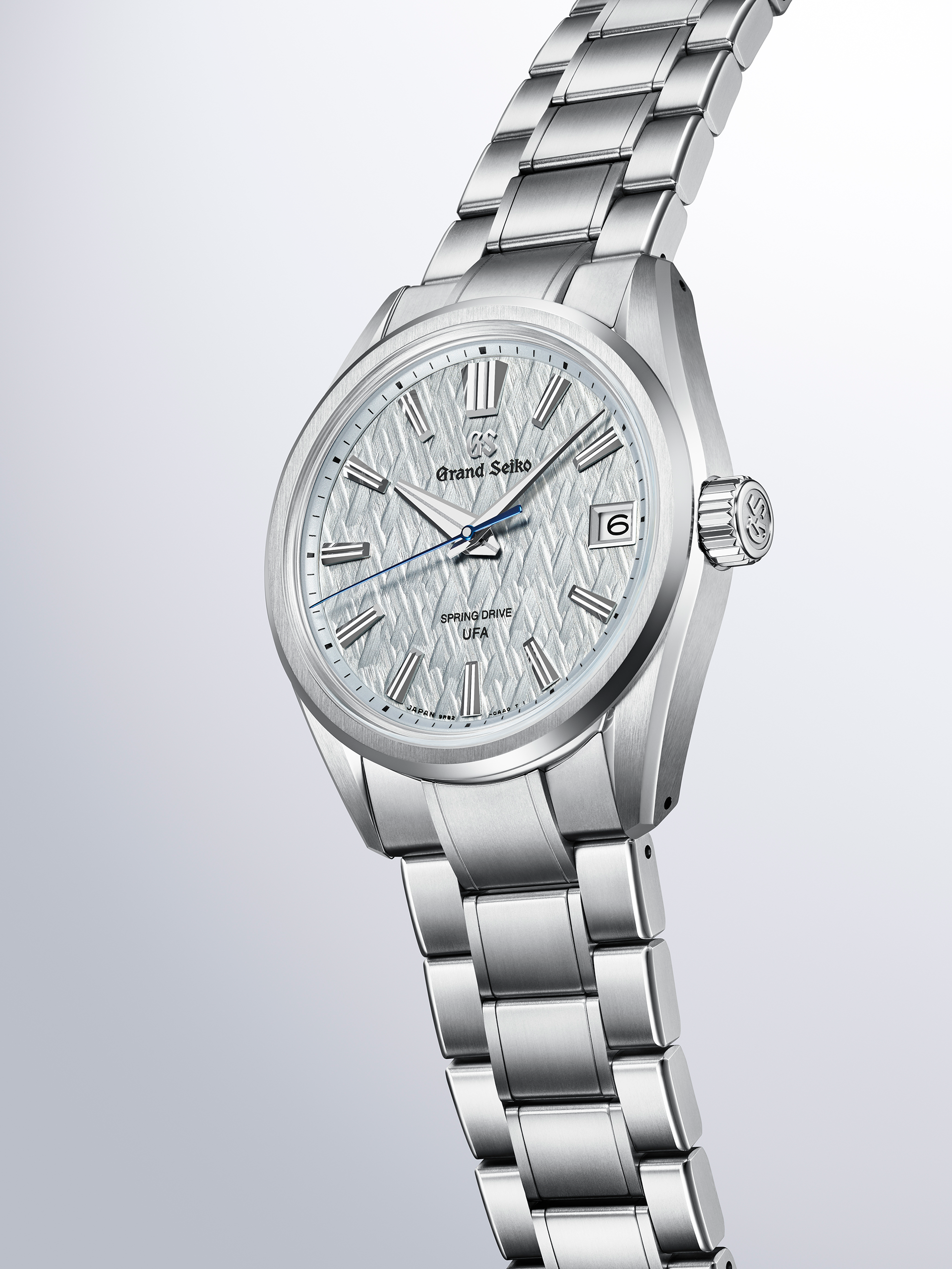Grand Seiko SLGB003 Evolution 9 UFA Spring Drive Titanium soldier shot 2