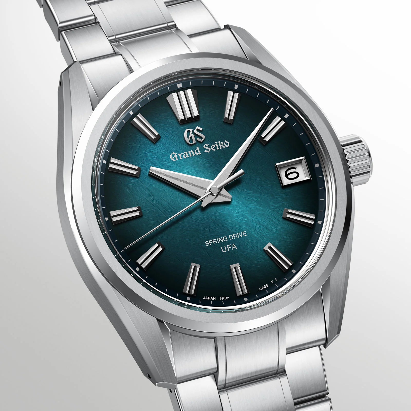 Close Front View of Grand Seiko Evolution 9 Collection Spring Drive U.F.A. 'Atera Valley' SLGB011