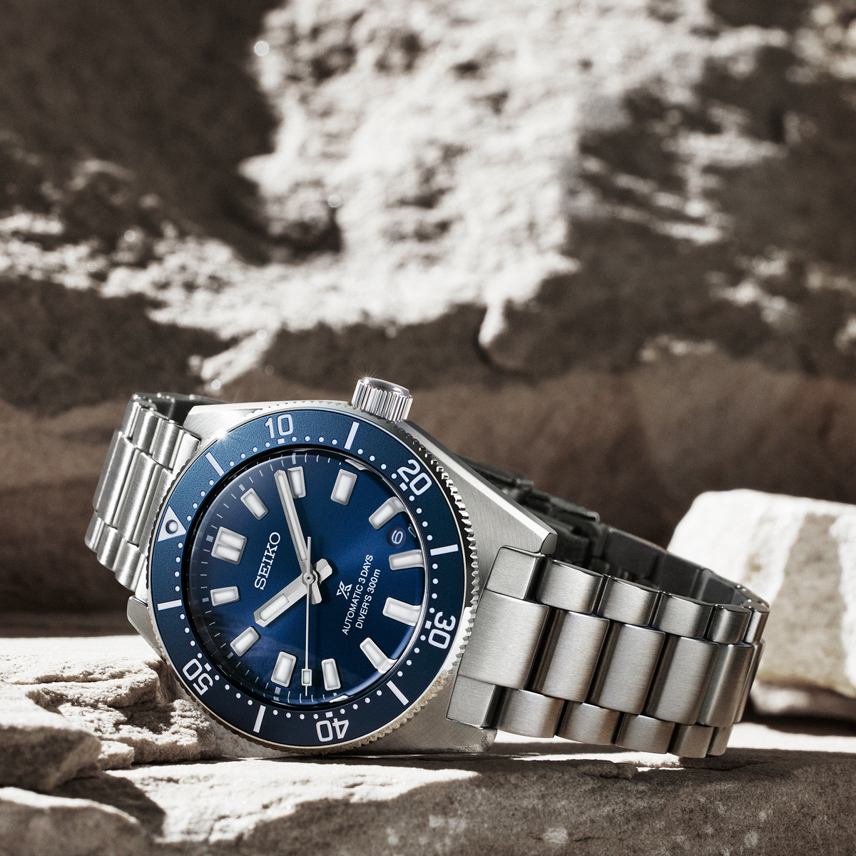 Seiko Prospex 1965 Heritage Diver Watch 40mm SPB451 Product Shot