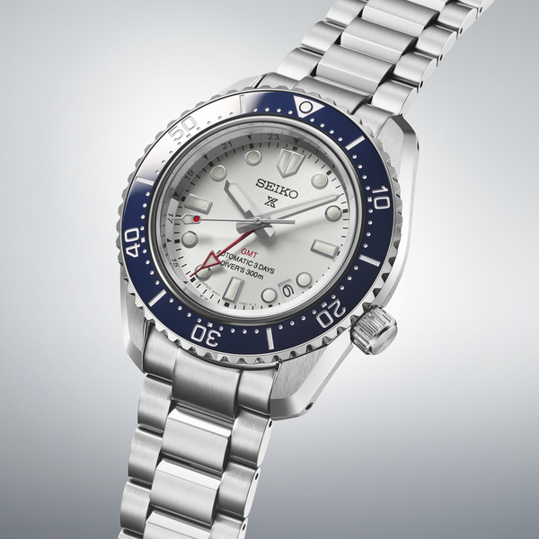 Seiko Prospex Diver GMT SPB519 soldier shot 2