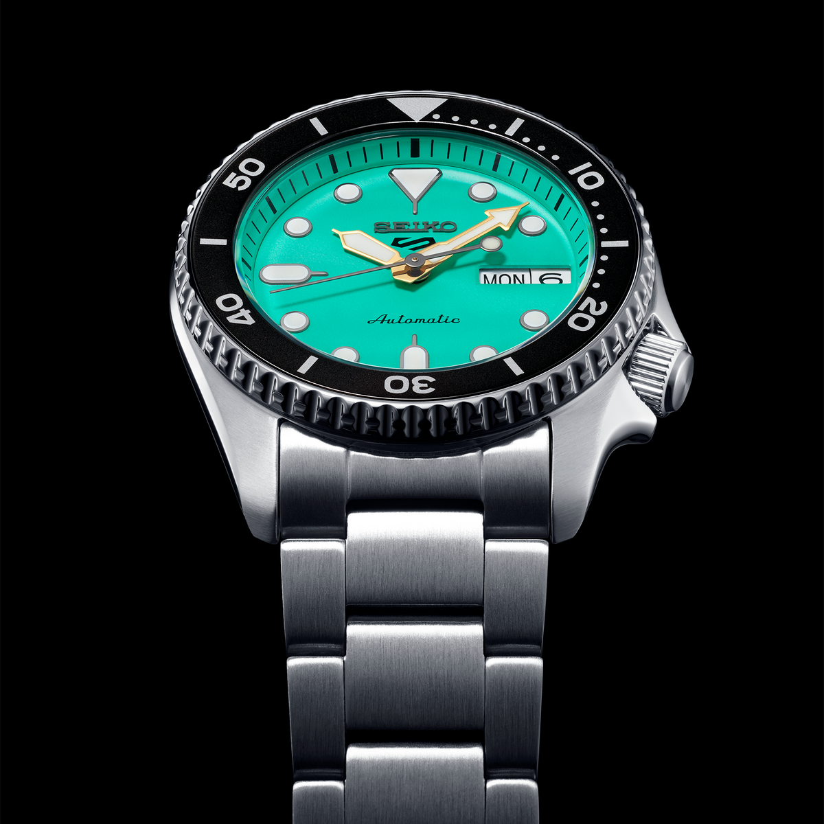 Seiko 5 Sports SKX Mid-Size Bright Teal 38mm SRPK33 Dial Angled View