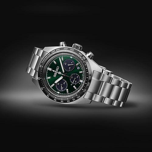 Seiko Prospex Speedtimer Green SSC933 side lay