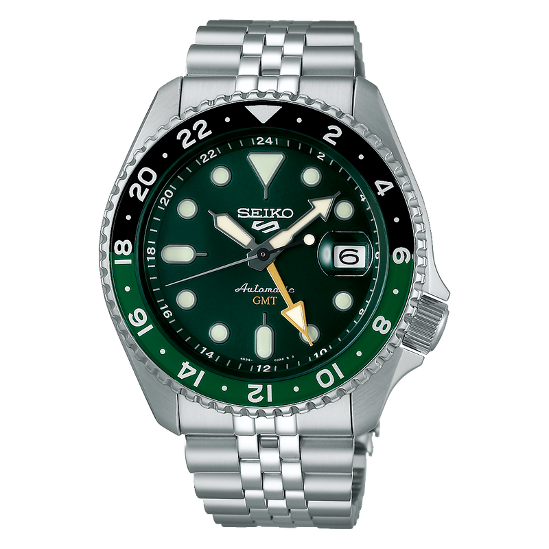 Seiko 5 SKX GMT SSK035 Green Dial Soldier Shot