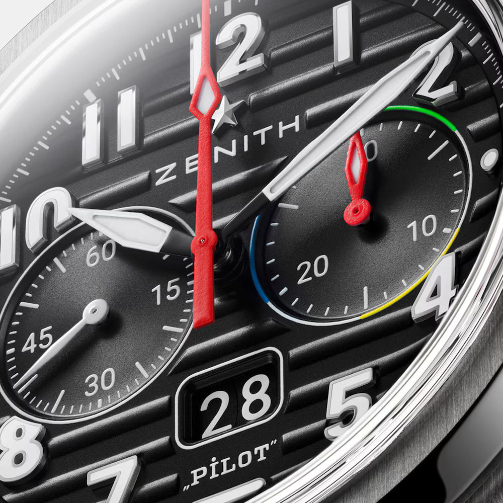 Zenith Pilot Big Date Flyback Steel 42.5mm 03.4000.3652/21.I001 dial closeup side view