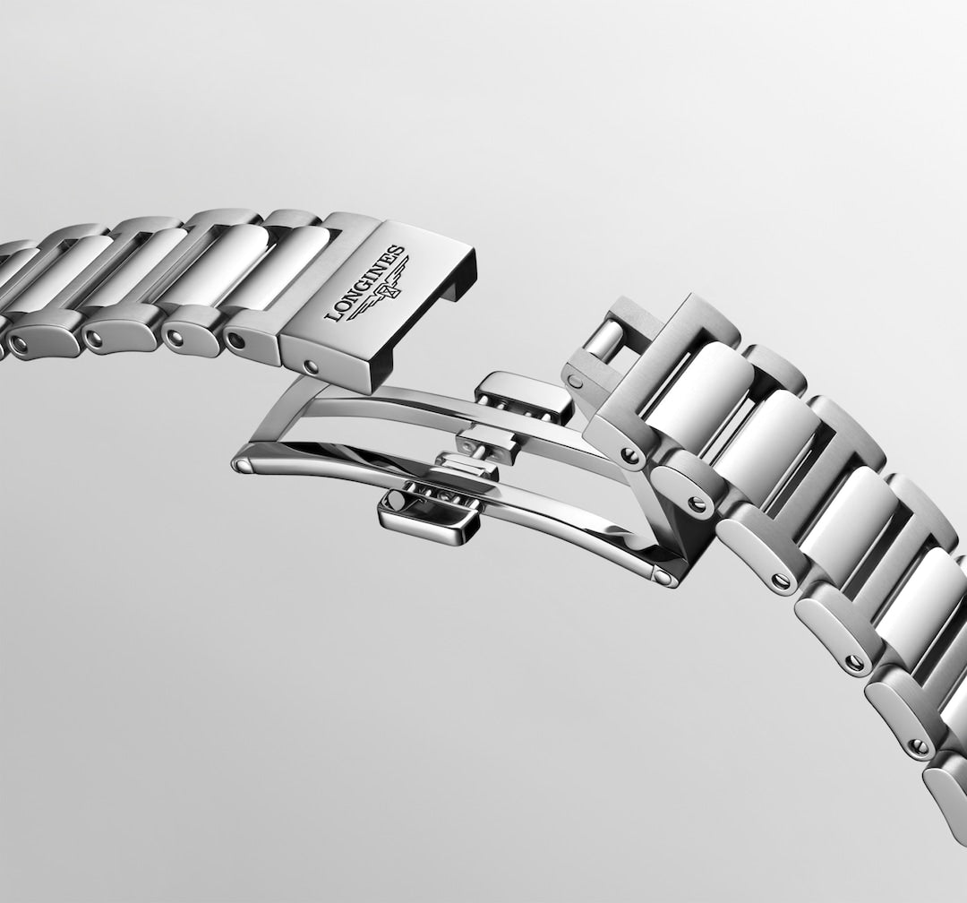Longines Conquest Mother of Pearl with Diamonds 34mm L34304876 Buckle View