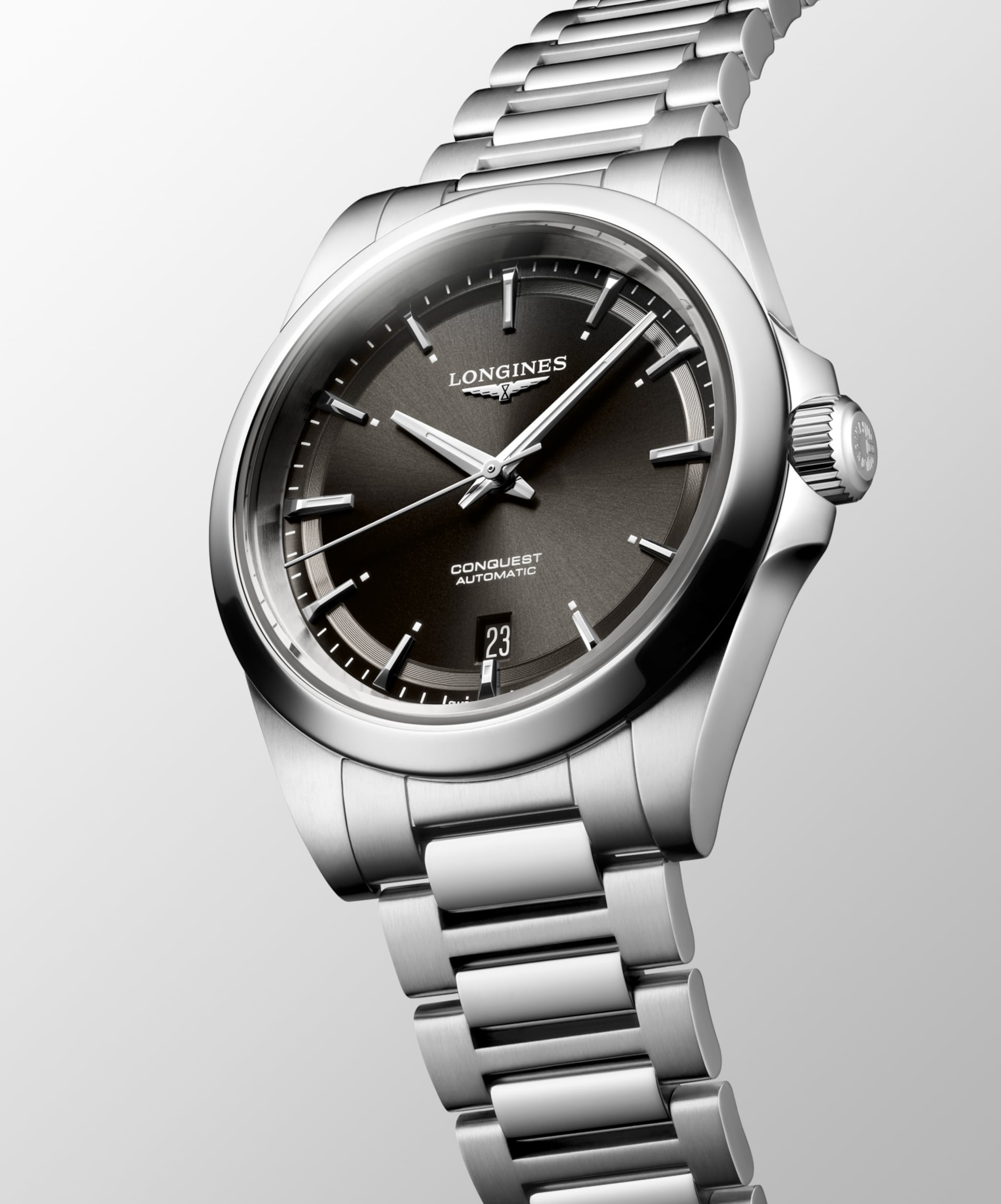 Angle view of Longines Conquest Black 38mm 