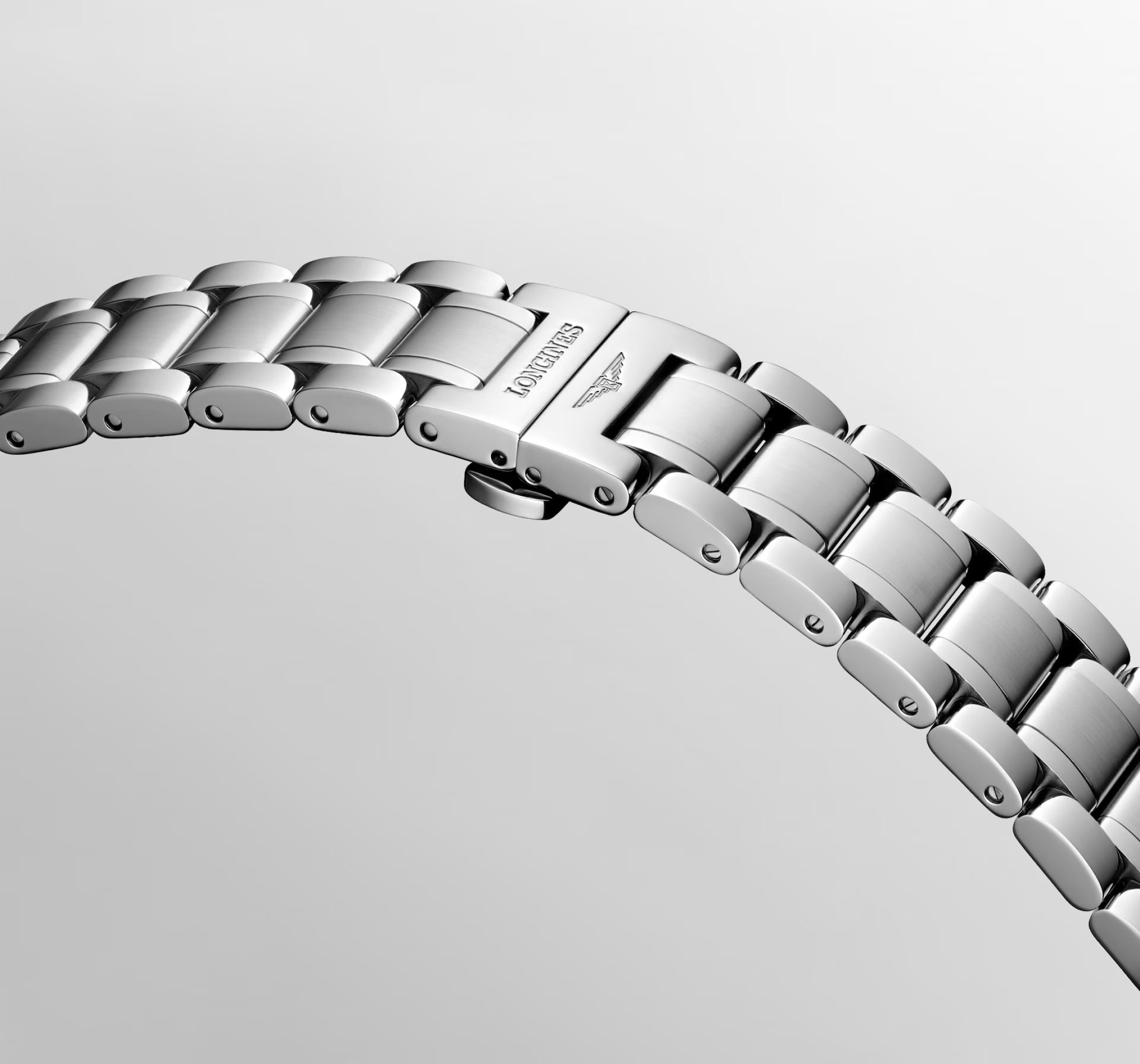 Close Chain View of Longines Master Collection Chrono Moonphase 40mm L26734716