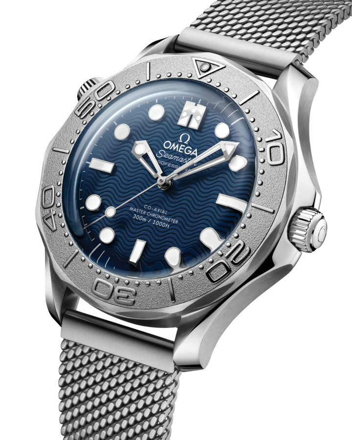 Omega Seamaster Diver 300M James Bond Edition Automatic Watch dial 2