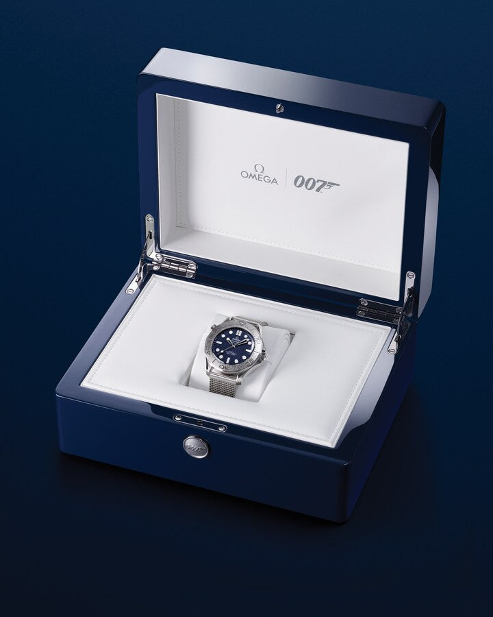 Omega Seamaster Diver 300M James Bond Edition Automatic Watch box and watch