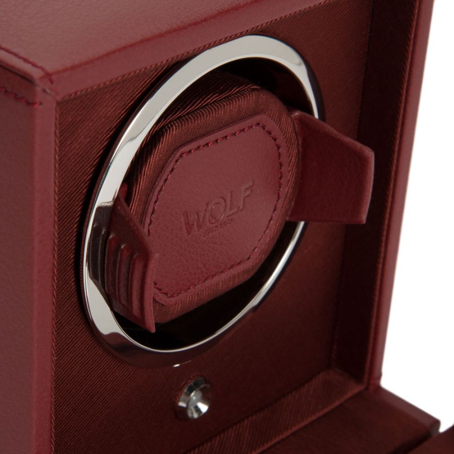 Close up of view Wolf 1834 Cub Single Watch Winder with Cover 461126