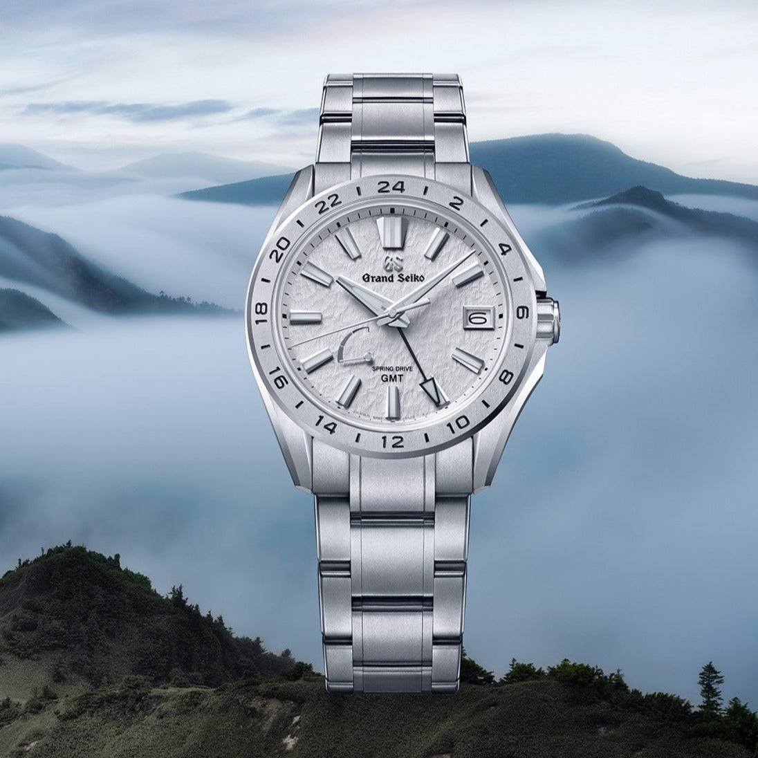 Grand Seiko SBGE285 Sport Collection Calibre 9R66 Spring Drive GMT
