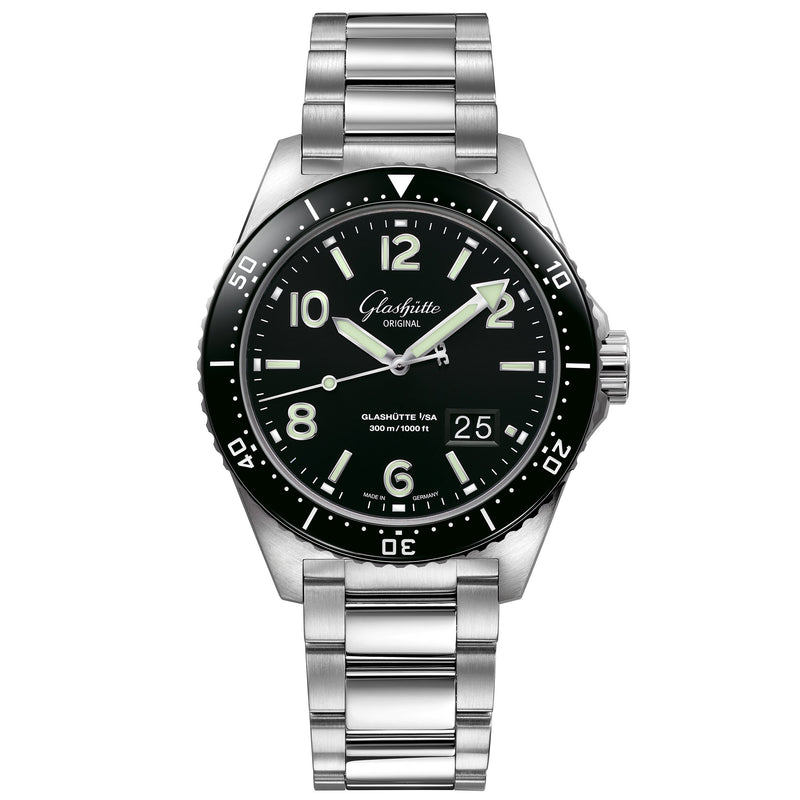 Spezialist SeaQ Panorama Date Black Dial