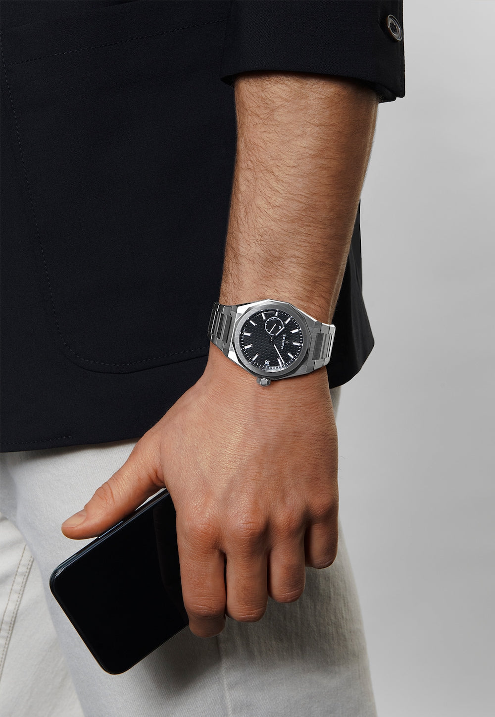 Zenith 03.9300.3620/21.I001 Defy Skyline 41mm Black Dial Watch