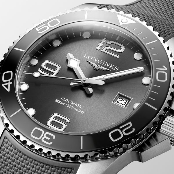 Longines HydroConquest 43mm Ceramic Diving L37824769